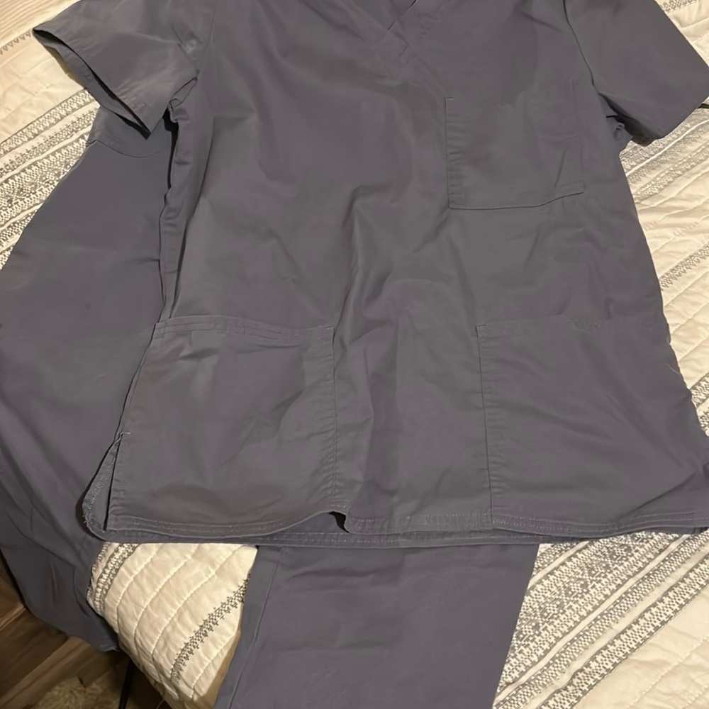 Scrubstar Women's Top and Pants Set - Gray